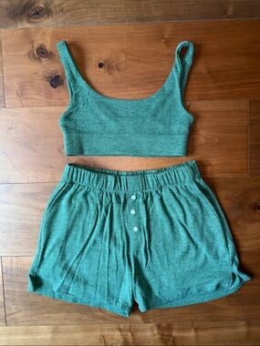 DONNI / Soft Feel Shorts & Matching Crop Top / Small